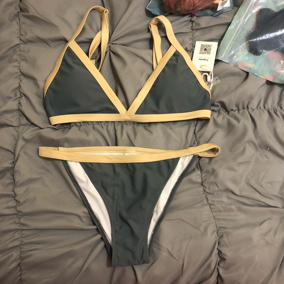Cupshe Other - Army green Cupshe bikini!! 👙
